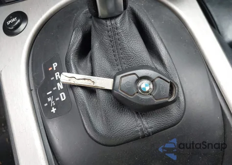 2006 BMW Z4 3.0Si z USA, uszkodzony, nr VIN 4USBU53576LX01718